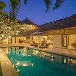 Villa Umah Maya